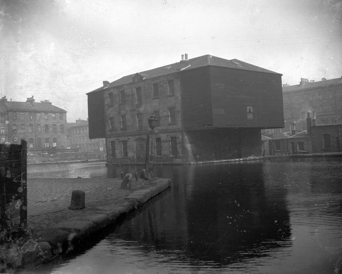 Port Hopetoun Warehouse (c) Historic Environment Scotland (Francis M. Chrystal Collection)