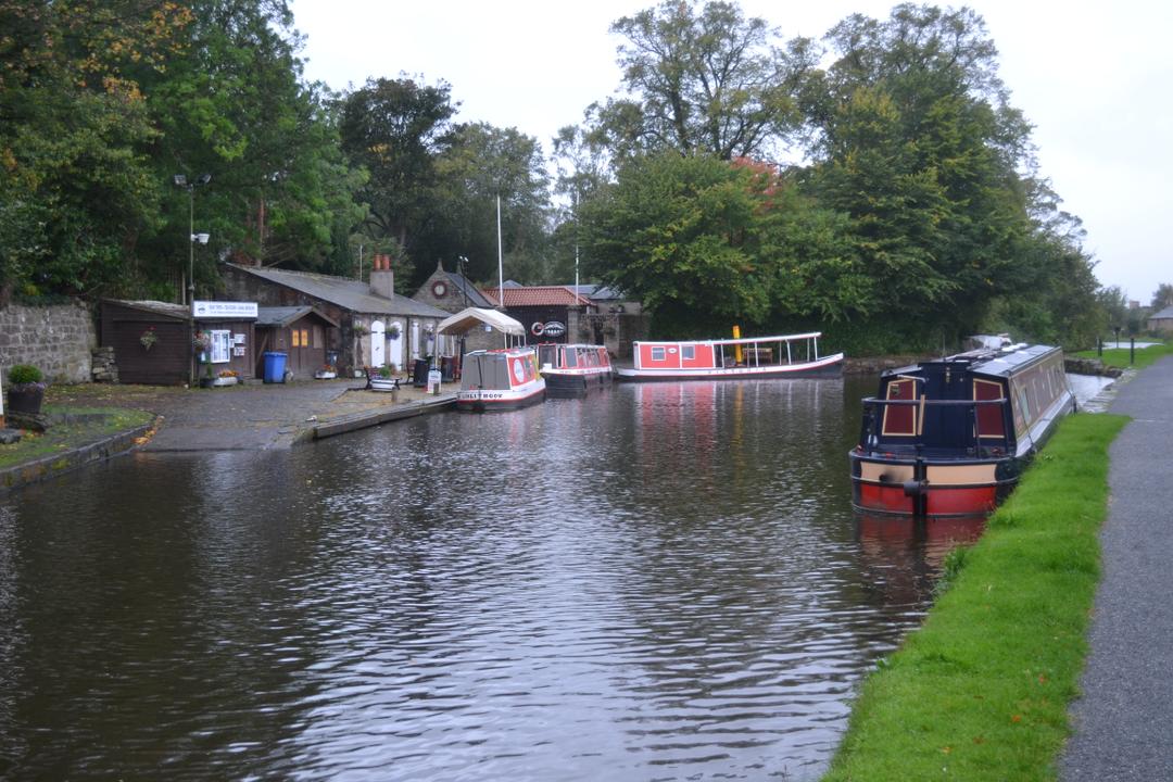 The basin at Linlithgow (c) James Perry